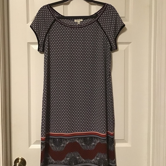 Eye Catching Max Studio - Picture 1 of 6